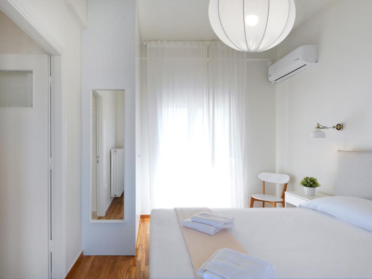 Modern Penthouse Overlooking Halkis Chalkida Exterior photo